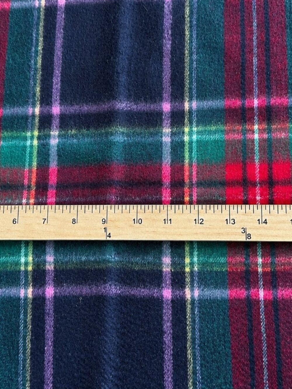 Talbots NWT 100% Cashmere Navy Blue Red Plaid Scarf Fringe 18x70 - Picture 4 of 6